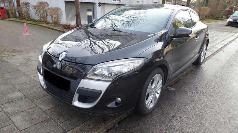 Gebraucht Renault Mégane III 110 PS (80 kW) 2009 Schwarz Coupé