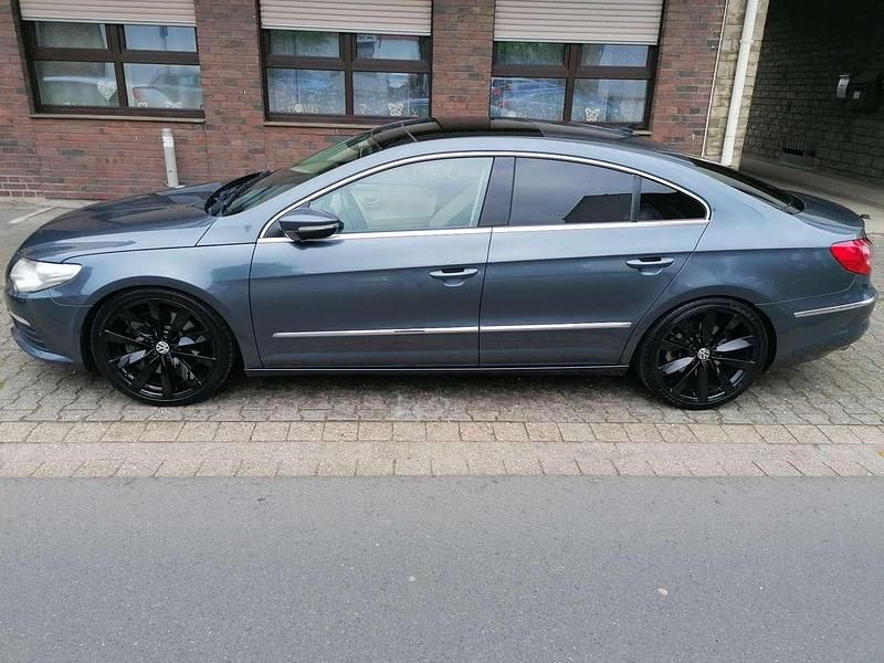 Grau Gebraucht 2010 VW CC Limousine | 8.750 € (Guter Preis) - Bild 1/4