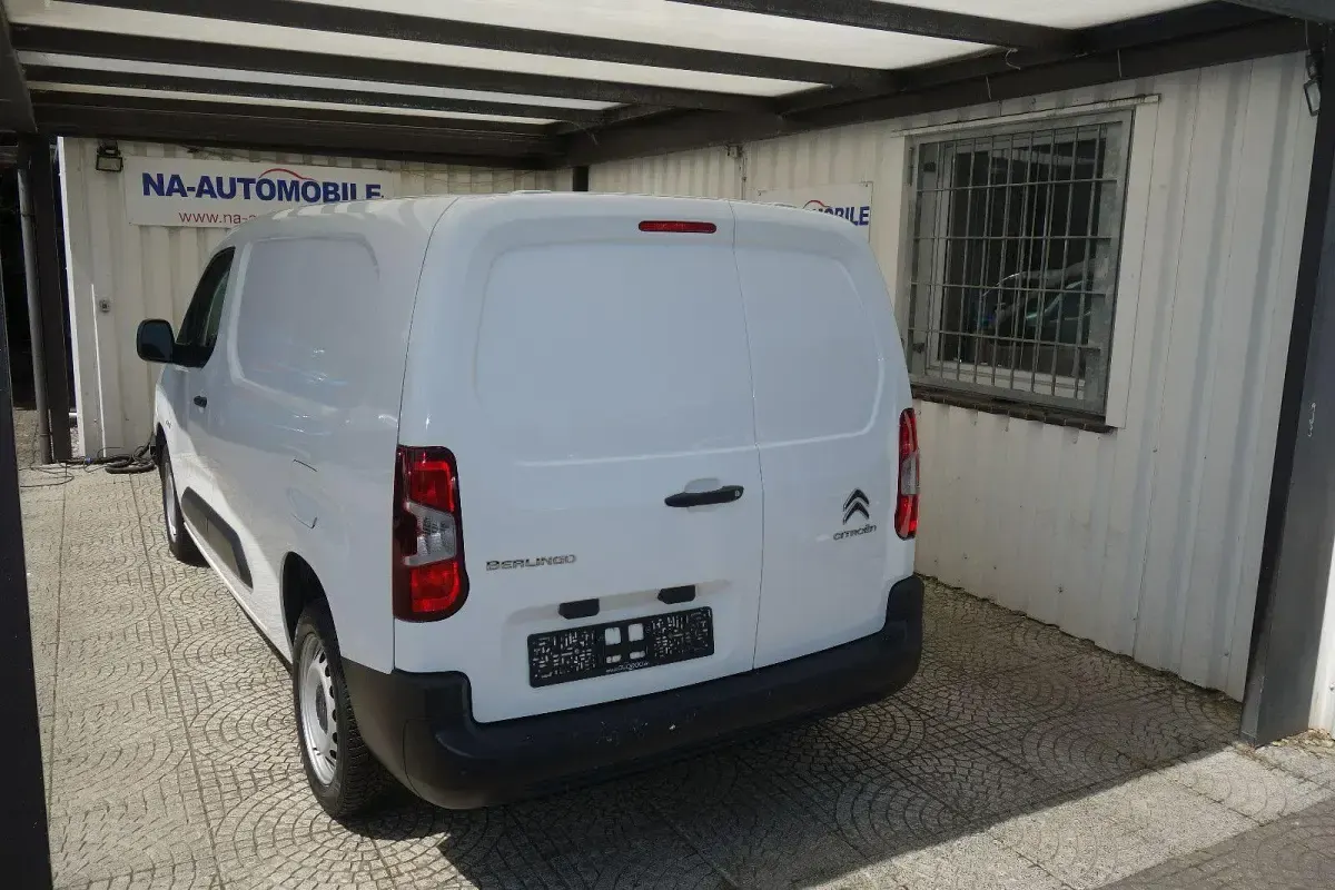 Gebraucht Citroën Berlingo 102 PS (75 kW) 2022 Weiß Van / Kleinbus