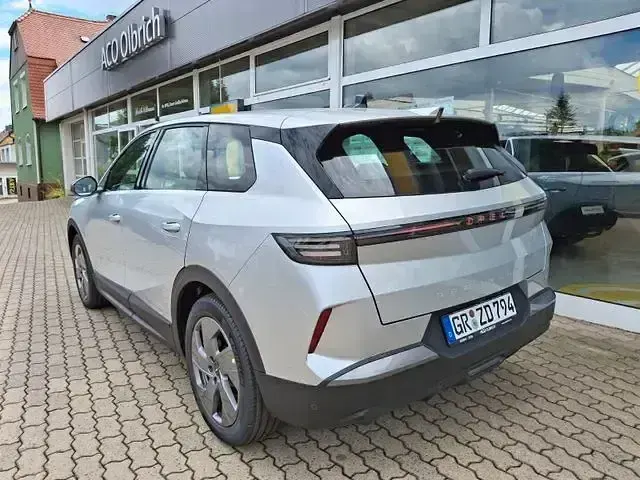 Gebraucht Opel Grandland X 136 PS (100 kW) 2025 Silber SUV