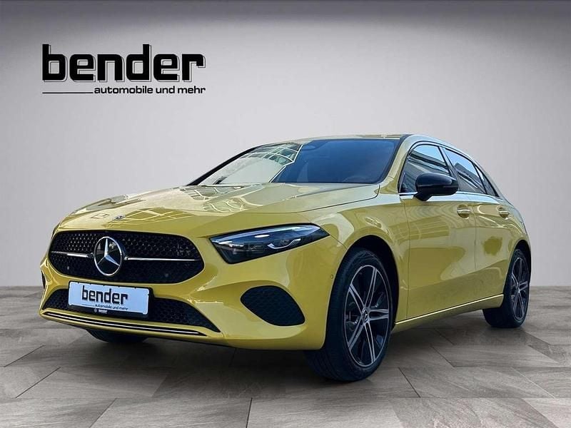 Gebraucht Mercedes A250 Advanced Plus 163 PS (119 kW) 2024 Sonnengelb Kleinwagen