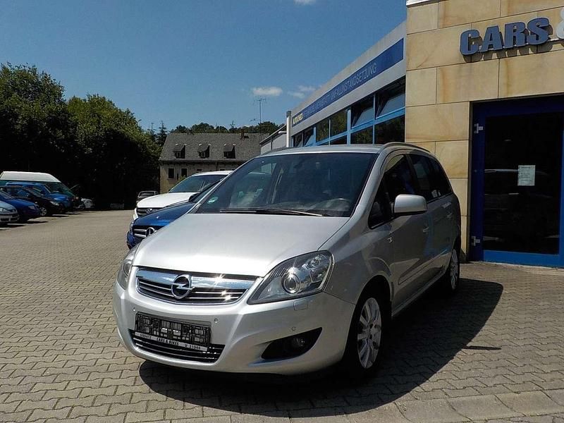 Silber Gebraucht 2011 Opel Zafira Innovation Van / Kleinbus | 6.500 € (Fairer Preis) - Bild 1/4
