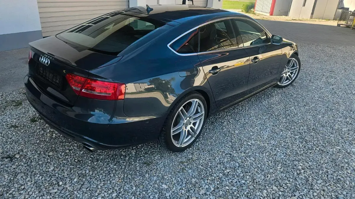 Gebraucht Audi A5 Sportback S-Line 180 PS (132 kW) 2011 Andere farben Kleinwagen