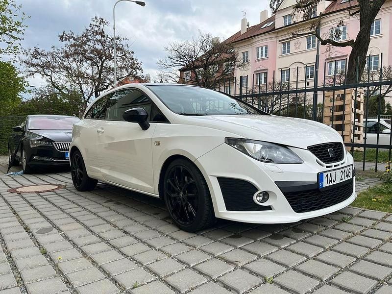 Weiß Gebraucht 2009 Cupra Ibiza Limousine | 8.000 € (Fairer Preis) - Bild 1/4