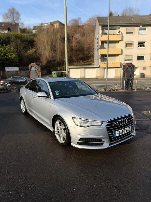 Grau Gebraucht 2015 Audi A6 S-Line Limousine | 15.900 € (Fairer Preis) - Bild 1/4