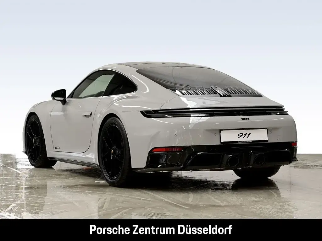 Gebraucht Porsche 992 541 PS (397 kW) 2026 Kreide Coupé
