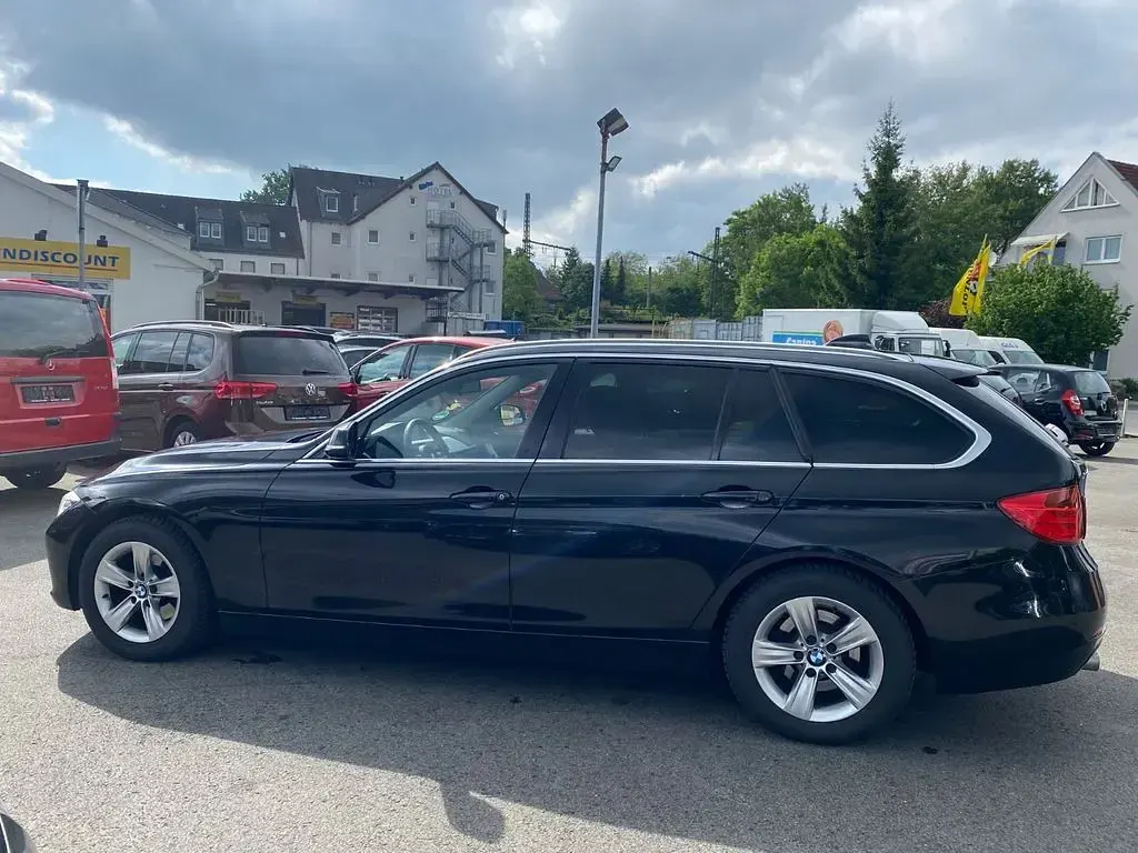 Używany BMW 320 Sport Line 184 KM (135 kW) 2013 Czarny Kombi