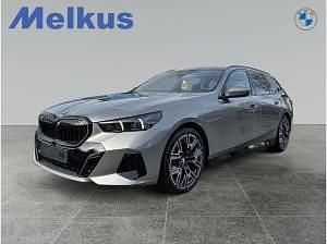 Gebraucht BMW 540 286 PS (210 kW) 2026 Grau (oxidgrau metallic) Kombi