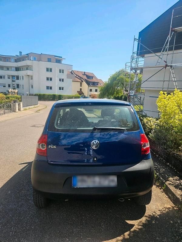 Second-hand VW Fox 55 CP (40 kW) 2007 Albastru Hatchback