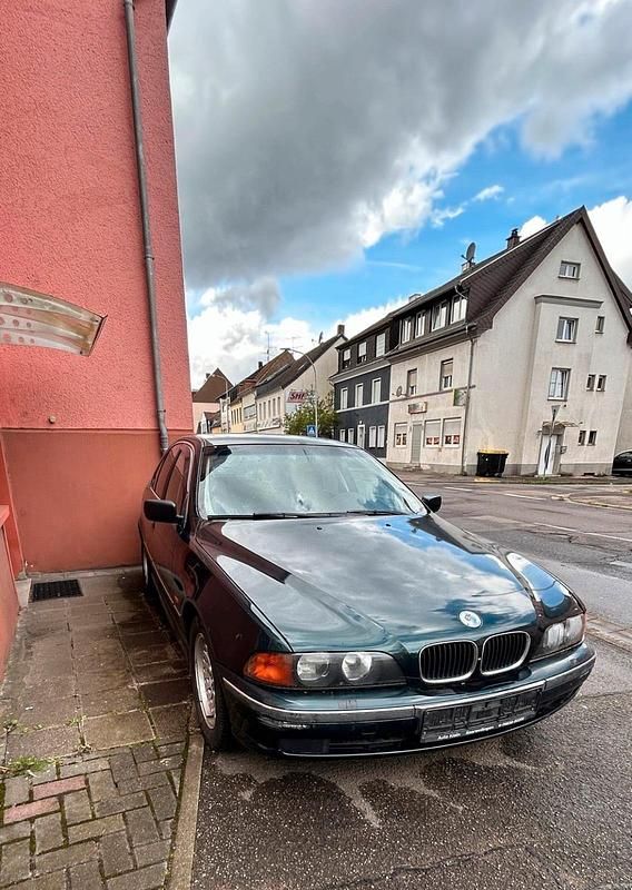 Gebraucht BMW 520 150 PS (110 kW) 1998 Grün Limousine