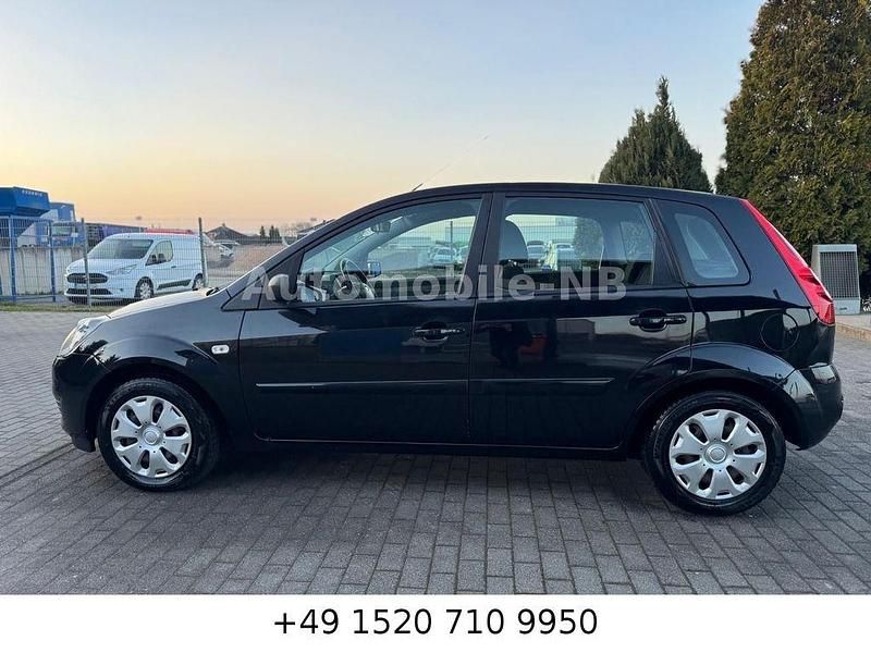 Gebraucht Ford Fiesta Style 101 PS (74 kW) 2008 Schwarz Kleinwagen