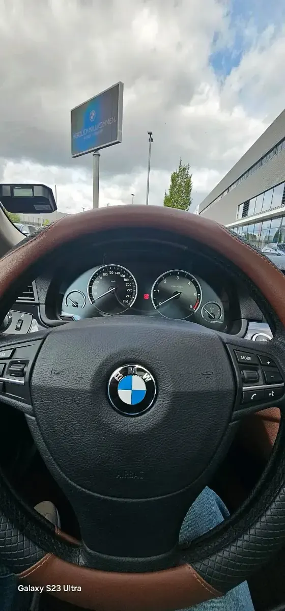 Gebraucht BMW 520 184 PS (135 kW) 2014 Schwarz Kombi