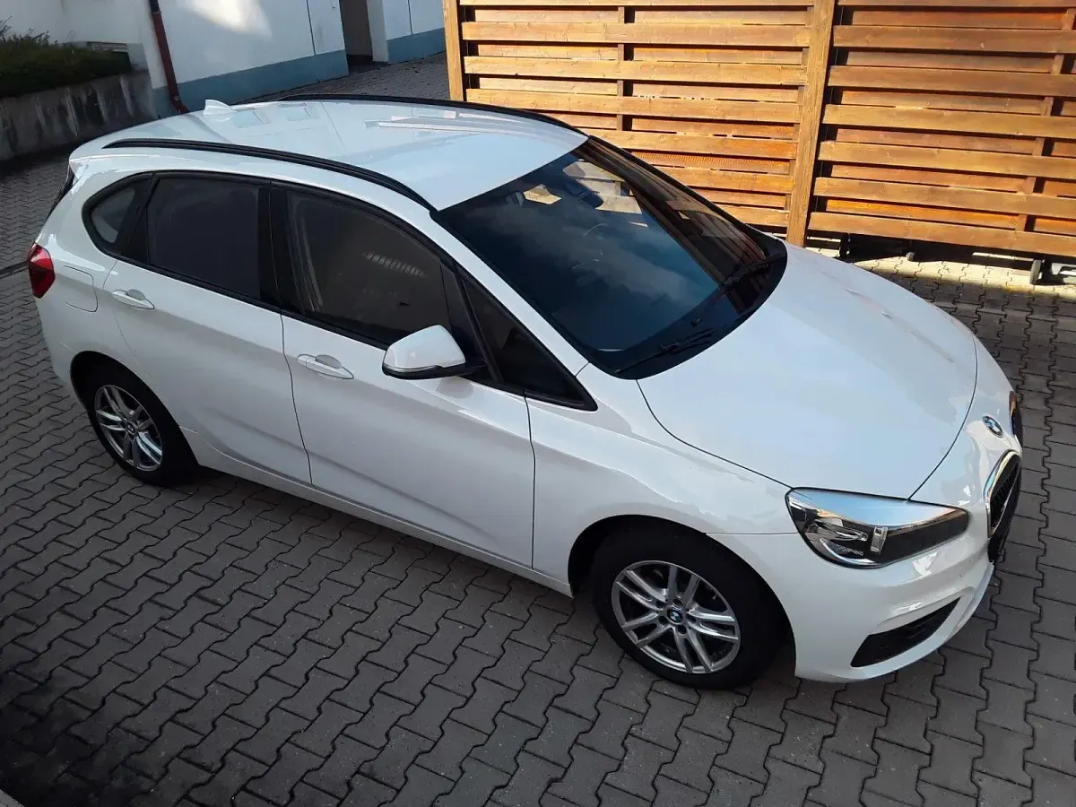 Gebraucht BMW 216 Active Tourer Advantage 116 PS (85 kW) 2017 Weiß Van / Kleinbus