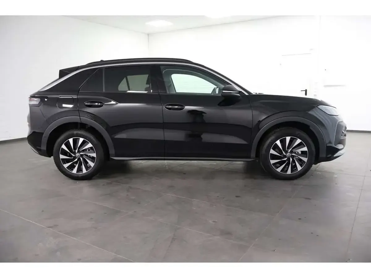 Gebraucht VW T-Roc Cabriolet Life 116 PS (85 kW) 2026 Schwarz SUV