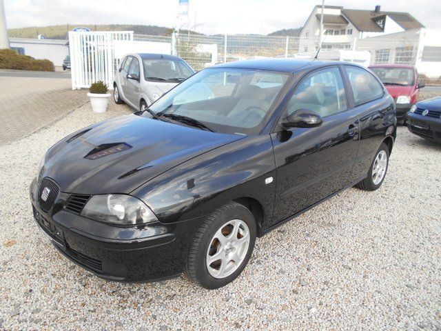 Schwarz metallic Gebraucht 2003 Seat Ibiza Fresh Limousine | 2.600 € (Teuer) - Bild 1/4