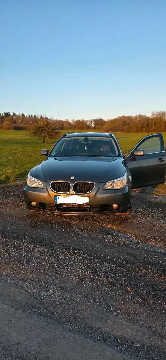 Gebraucht BMW 530 218 PS (160 kW) 2004 Grau Kombi