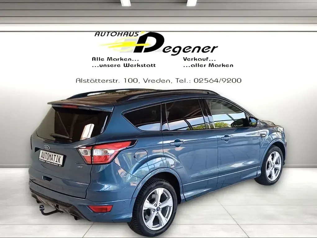Gebraucht Ford Kuga ST-Line 175 PS (128 kW) 2019 Chromablau (metallic) SUV