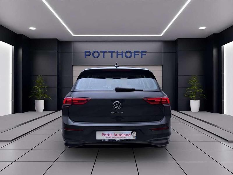 Gebraucht VW Golf VIII Life 116 PS (85 kW) 2022 Grau Limousine