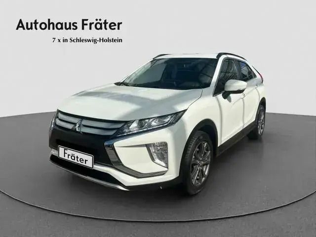 S) (weiss Gebraucht 2021 Mitsubishi Eclipse Cross Spirit SUV | 20.550 € (Fairer Preis) - Bild 1/4