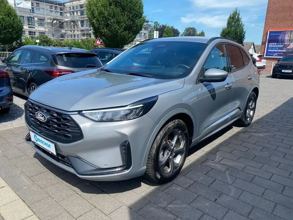 Gebraucht Ford Kuga ST-Line 179 PS (131 kW) 2025 Silber SUV