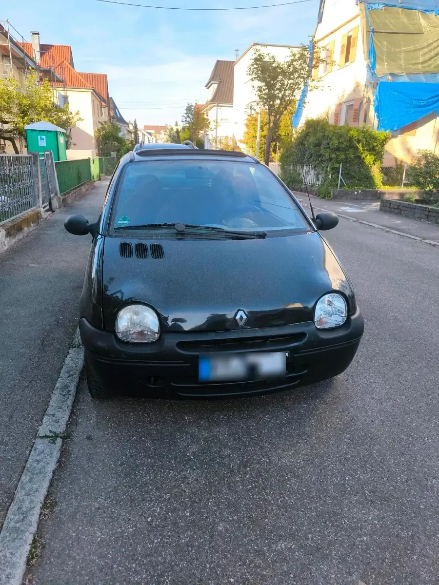 Second-hand Renault Twingo 58 CP (42 kW) 2003 Negru Hatchback