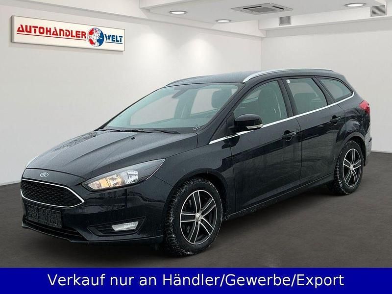 Schwarz Gebraucht 2015 Ford Focus Titanium Limousine | 3.999 € (Superpreis) - Bild 1/3