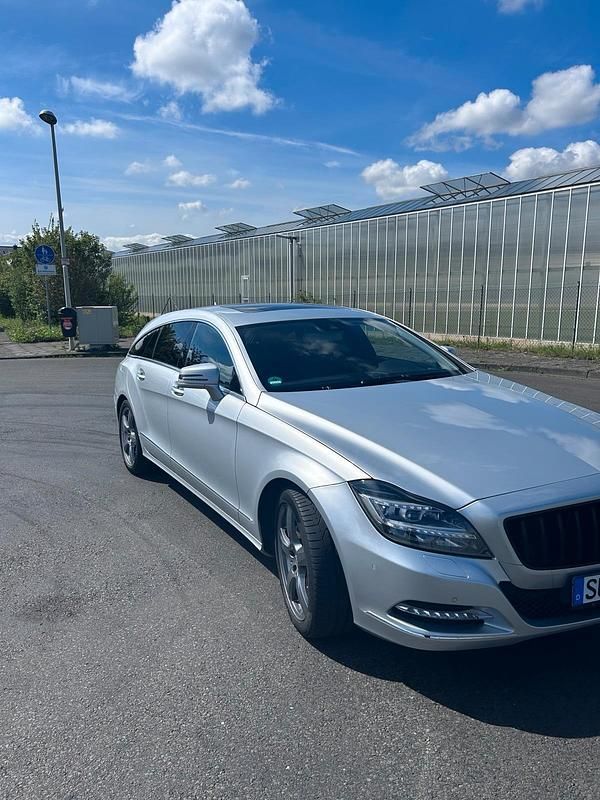 Gebraucht Mercedes CLS350 265 PS (194 kW) 2013 Silber Coupé