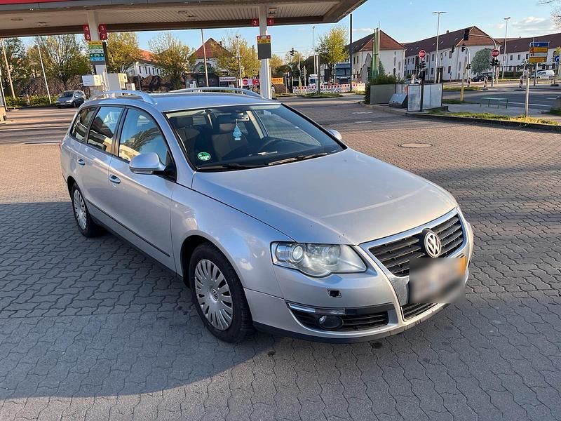Gebraucht VW Passat 170 PS (125 kW) 2009 Grau Kombi