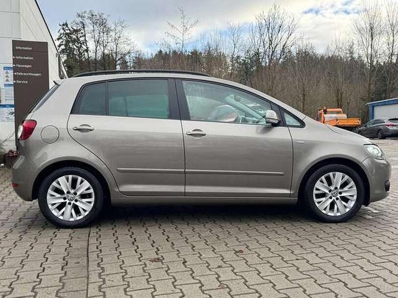 Gebraucht VW Golf Plus Cross Life 2013 Braun Van / Kleinbus
