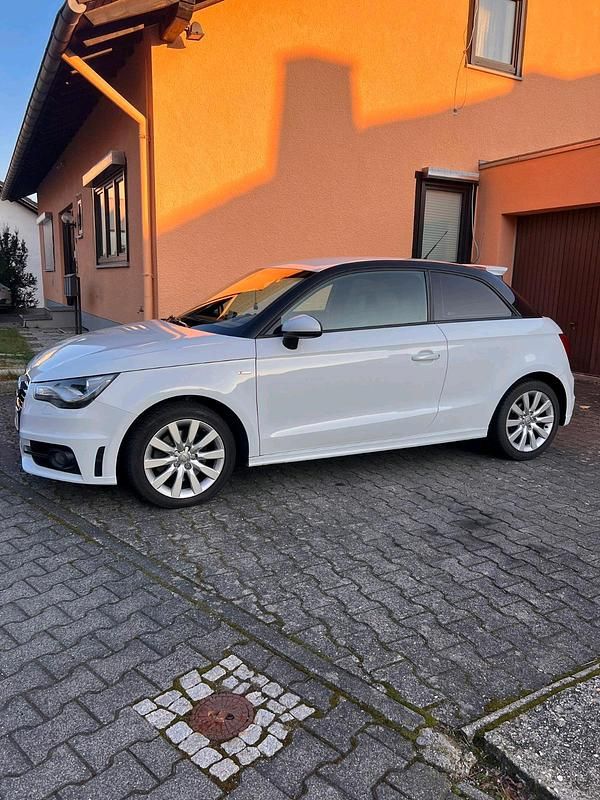 Weiß Gebraucht 2012 Audi A1 S-Line Kleinwagen | 8.500 € (Fairer Preis) - Bild 1/4