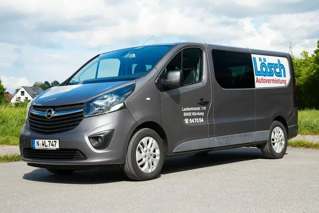 Gebraucht Opel Vivaro 140 PS (102 kW) 2015 Grau Van / Kleinbus