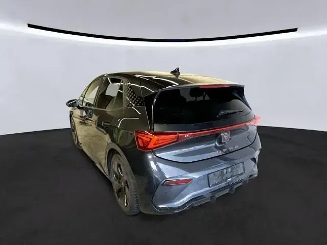 Gebraucht Cupra Born 169 kW (231 PS) 2024 Quasargrau Kleinwagen