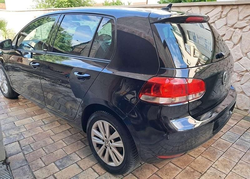 Schwarz Gebraucht 2011 VW Golf VI Style Limousine | 3.990 € (Guter Preis) - Bild 1/4