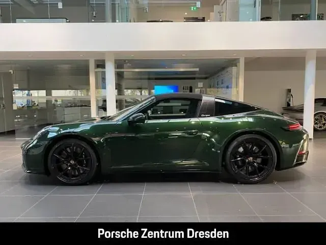 Neu Porsche 992 480 PS (353 kW) 2026 Oakgrünmetallic neo (metallic)