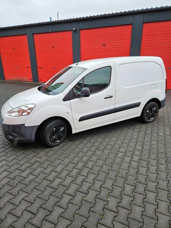 Weiß Gebraucht 2014 Peugeot Partner Van / Kleinbus | 5.200 € (Fairer Preis) - Bild 1/4