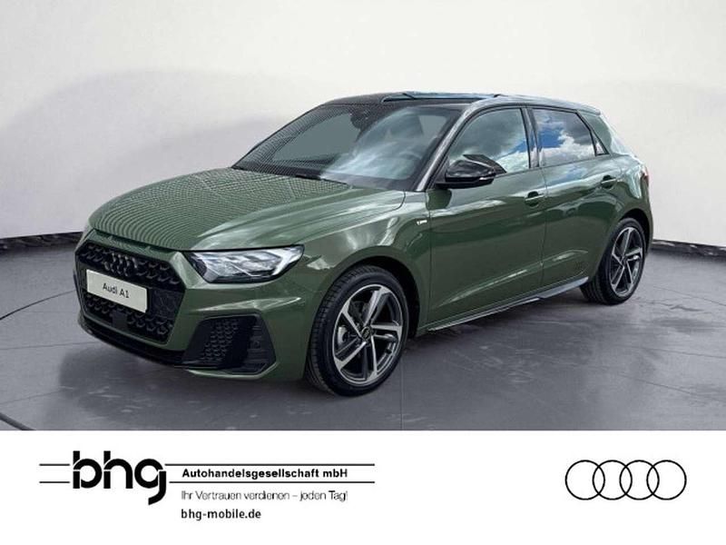 Distriktgrün metallic Neu 2025 Audi A1 Sportback S-Line Kleinwagen | 31.670 € (Fairer Preis) - Bild 1/4