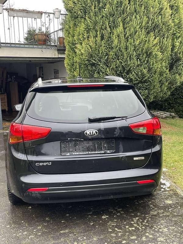 Gebraucht Kia Ceed DREAM-TEAM Edition 136 PS (100 kW) 2016 Kleinwagen