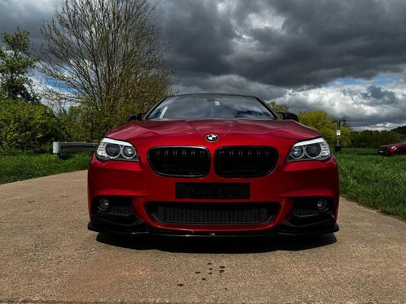 Rot Gebraucht 2010 BMW 535 M Sport Kombi | 17.999 € - Bild 1/4