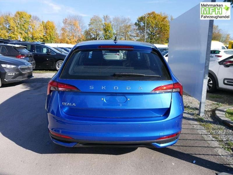 Neu Skoda Scala Selection 116 PS (85 kW) 2025 Raceblau metallic Kleinwagen