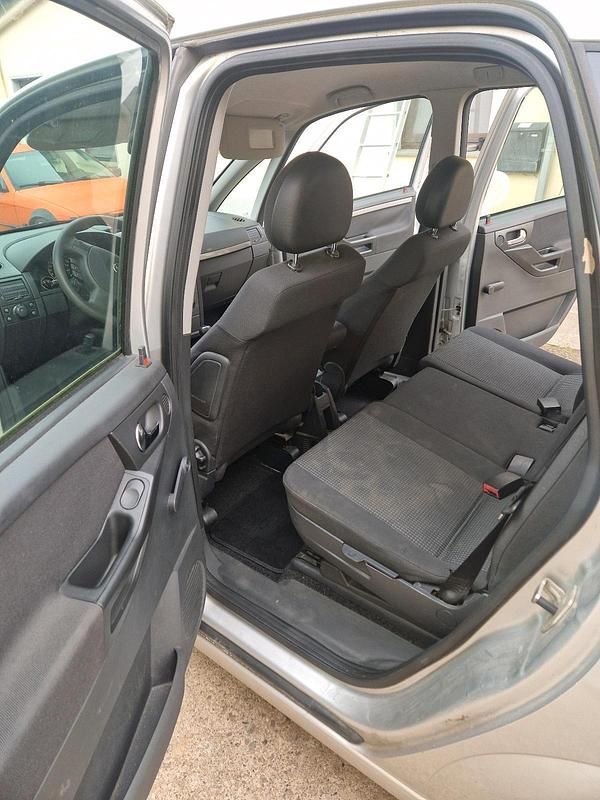 Gebraucht Opel Meriva 90 PS (66 kW) 2008 Silber Van / Kleinbus
