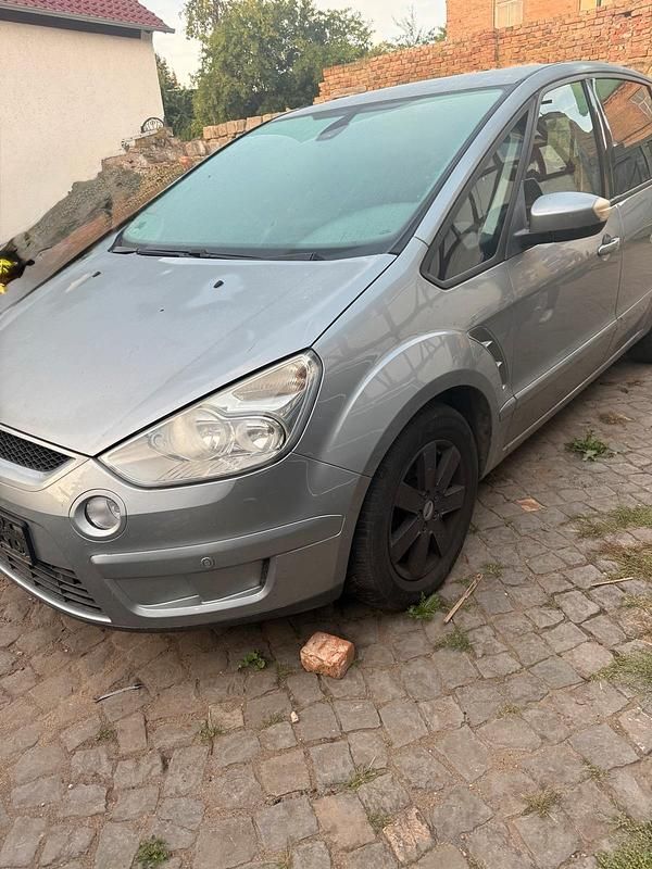 Grau Gebraucht 2007 Ford S-MAX S Van / Kleinbus | 1.899 € (Guter Preis) - Bild 1/4