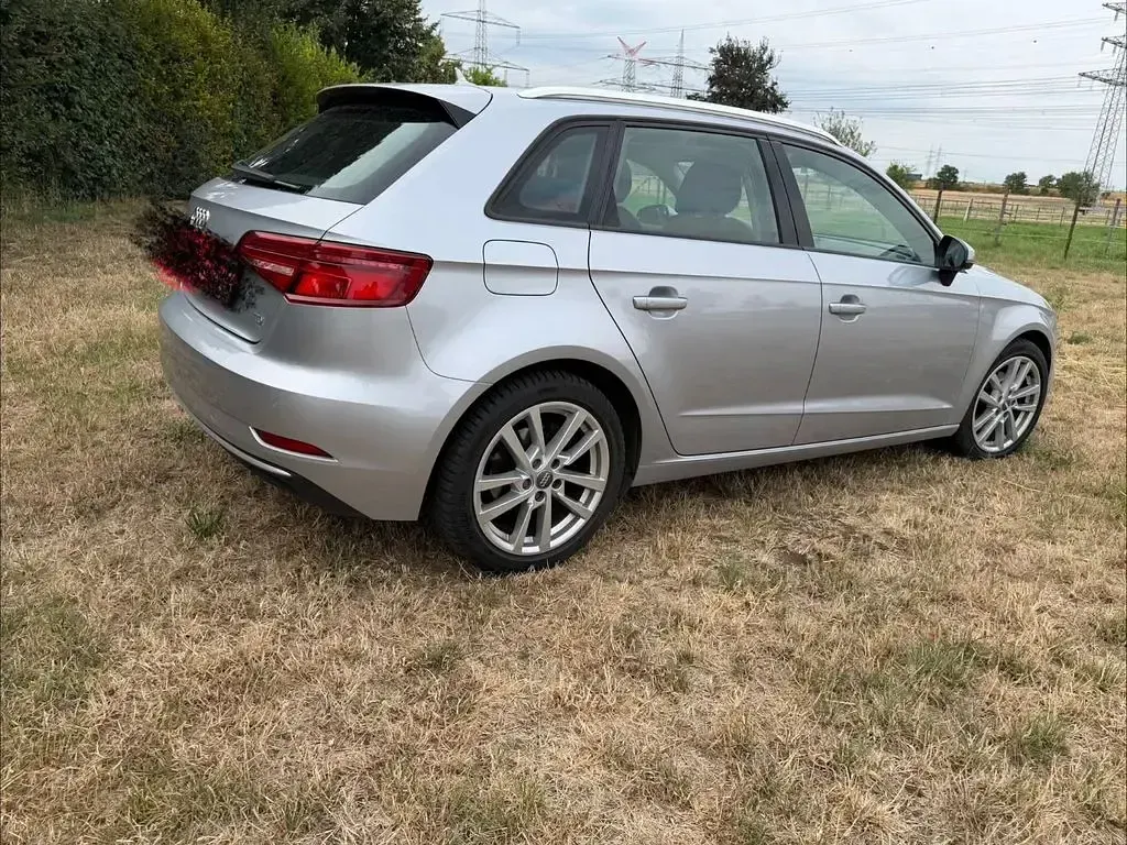 Gebraucht Audi A3 Sport 110 PS (80 kW) 2017 Silber Limousine