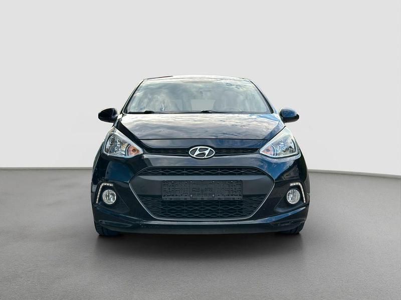 Gebraucht Hyundai i10 Edition 87 PS (63 kW) 2014 Schwarz Kleinwagen