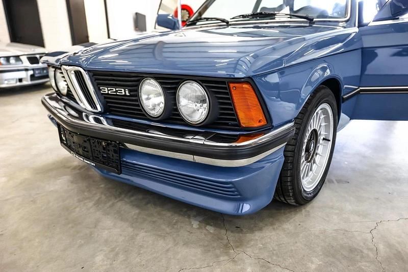 Gebraucht BMW 323 143 PS (105 kW) 1980 Blau Coupé