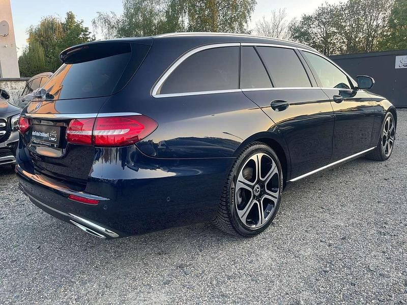 Gebraucht Mercedes E220 194 PS (142 kW) 2019 Cavansitblau  metalliclack Kombi