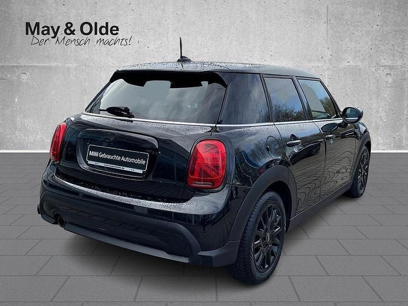 Gebraucht Mini Cooper 136 PS (100 kW) 2021 Schwarz Kleinwagen