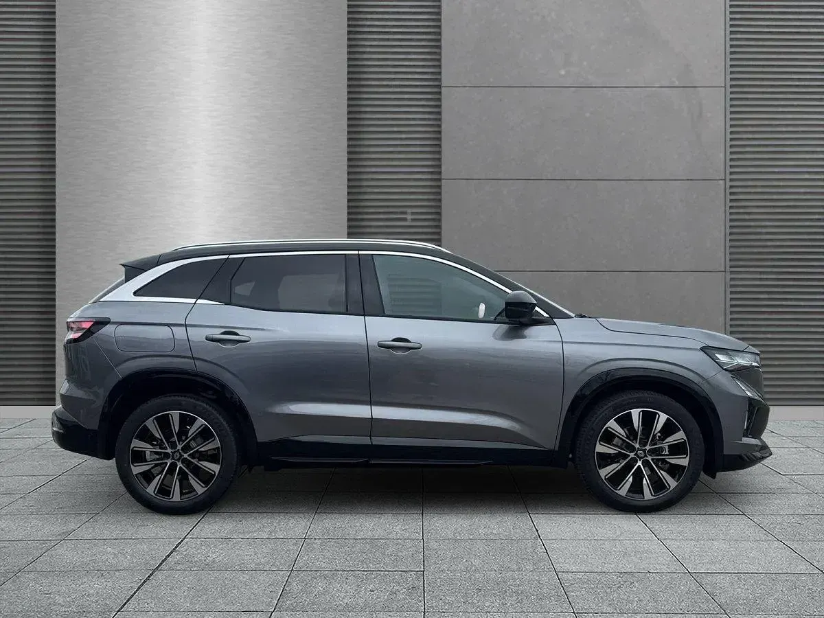 Neu Renault Austral Techno 148 PS (108 kW) 2026 Dolomitgrau+blackpearlschwarz SUV
