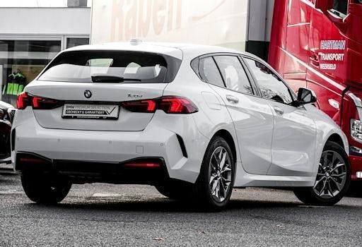 Gebraucht BMW 120 Shadowline 163 PS (119 kW) 2024 Weiß Kleinwagen