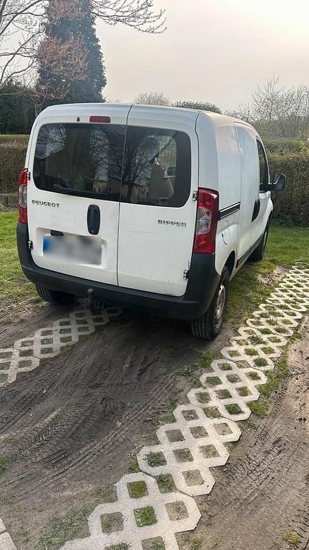 Gebraucht Peugeot Bipper 68 PS (50 kW) 2010 Weiß Van / Kleinbus