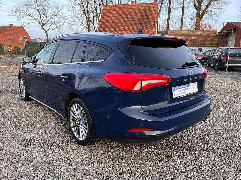 Gebraucht Ford Focus Titanium 120 PS (88 kW) 2019 Blau Kombi